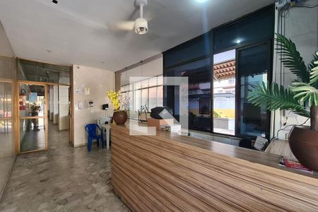 Apartamento à venda com 69m², 2 quartos e 1 vagaHall social