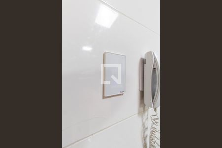 Casa à venda com 150m², 3 quartos e 4 vagas Casa à venda com 150m², 3 quartos e 4 vagasInterfone