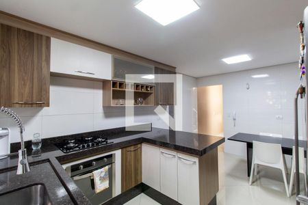 Casa à venda com 150m², 3 quartos e 4 vagas Casa à venda com 150m², 3 quartos e 4 vagasCozinha