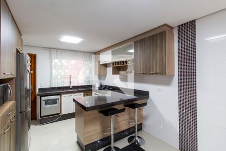 Casa à venda com 150m², 3 quartos e 4 vagas Casa à venda com 150m², 3 quartos e 4 vagasCozinha