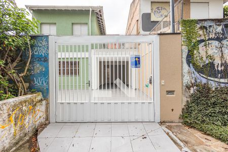 Casa para alugar com 120m², 3 quartos e 3 vagasFachada