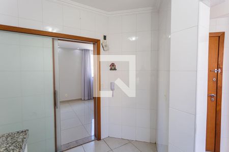 Apartamento para alugar com 77m², 2 quartos e 2 vagas Apartamento para alugar com 77m², 2 quartos e 2 vagasCozinha