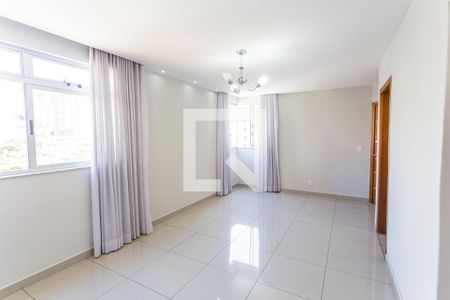 Sala 1 de apartamento para alugar com 2 quartos, 77m² em Santo Antônio, Belo Horizonte