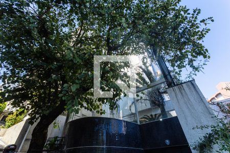 Apartamento para alugar com 77m², 2 quartos e 2 vagas Apartamento para alugar com 77m², 2 quartos e 2 vagasFachada