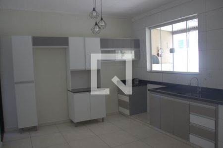 Casa para alugar com 71m², 3 quartos e 2 vagas Casa para alugar com 71m², 3 quartos e 2 vagasCozinha
