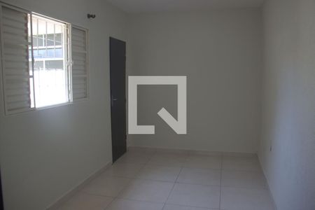 Casa para alugar com 71m², 3 quartos e 2 vagas Casa para alugar com 71m², 3 quartos e 2 vagasSuíte