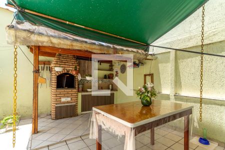 Casa à venda com 179m², 3 quartos e 3 vagas Casa à venda com 179m², 3 quartos e 3 vagasChurrasqueira