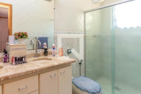 Casa à venda com 179m², 3 quartos e 3 vagas Casa à venda com 179m², 3 quartos e 3 vagasBanheiro da Suíte 1