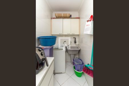 Casa à venda com 179m², 3 quartos e 3 vagas Casa à venda com 179m², 3 quartos e 3 vagasÁrea de Serviço