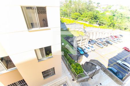 Vista do Quarto 1 de apartamento para alugar com 3 quartos, 45m² em Parque Dourado, Ferraz de Vasconcelos