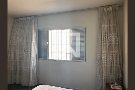 Casa à venda com 240m², 3 quartos e 2 vagasQuarto 2