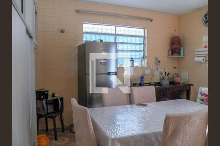 Casa à venda com 240m², 3 quartos e 2 vagasCozinha