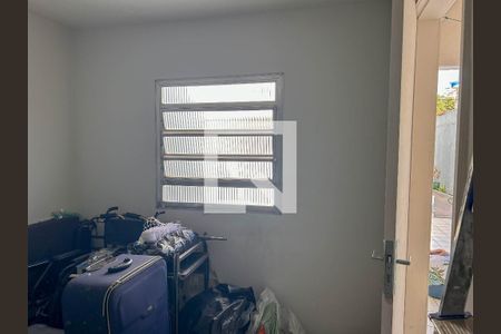 Casa à venda com 240m², 3 quartos e 2 vagasQuarto de Serviço