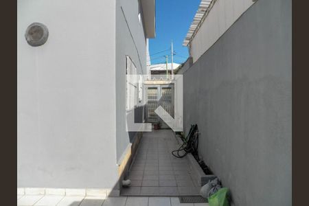 Casa à venda com 240m², 3 quartos e 2 vagasÁrea Externa