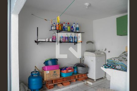 Casa à venda com 240m², 3 quartos e 2 vagasÁrea de Serviço