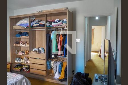 Casa à venda com 240m², 3 quartos e 2 vagasQuarto 2