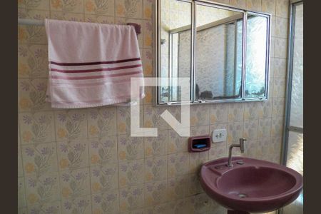 Casa à venda com 240m², 3 quartos e 2 vagasBanheiro 2