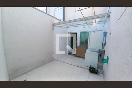 Casa à venda com 96m², 3 quartos e 2 vagas