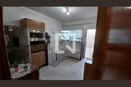 Casa à venda com 96m², 3 quartos e 2 vagas