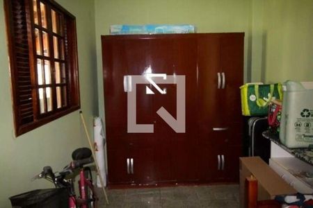 Casa à venda com 3 quartos, 250m² em Vila Olinda, São Paulo