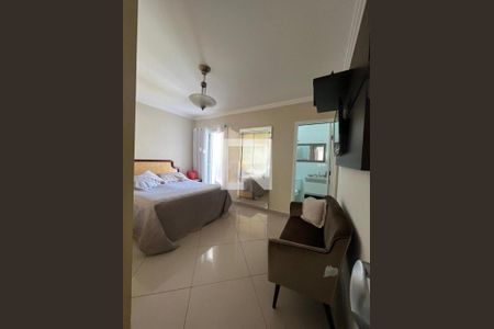 Casa à venda com 3 quartos, 189m² em Santa Maria, Santo André