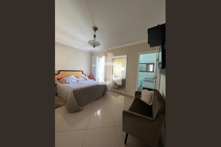 Casa à venda com 3 quartos, 189m² em Santa Maria, Santo André