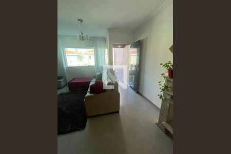 Casa à venda com 3 quartos, 189m² em Santa Maria, Santo André