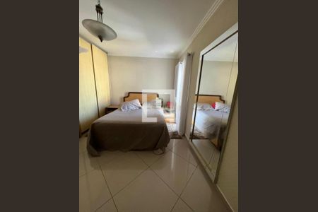 Casa à venda com 3 quartos, 189m² em Santa Maria, Santo André