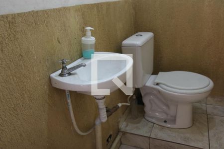 Casa para alugar com 270m², 3 quartos e 5 vagasBanheiro Social