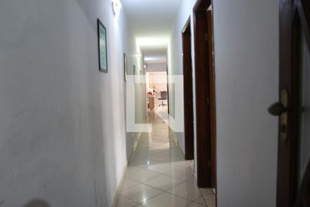 Casa para alugar com 270m², 3 quartos e 5 vagasCorredor