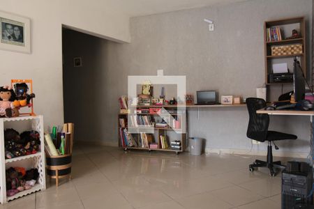 Sala de casa à venda com 3 quartos, 270m² em Jardim Santa Adélia, São Paulo