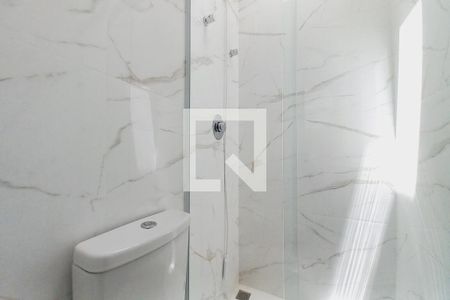 Banheiro de casa de condomínio à venda com 3 quartos, 190m² em Swiss Park, Campinas