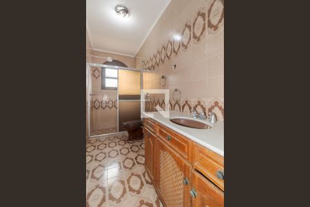 Casa à venda com 375m², 3 quartos e 3 vagasBanheiro