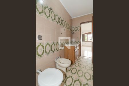 Casa à venda com 375m², 3 quartos e 3 vagasBanheiro da Suíte