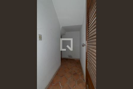 Casa à venda com 375m², 3 quartos e 3 vagasEspaço depósito / adega