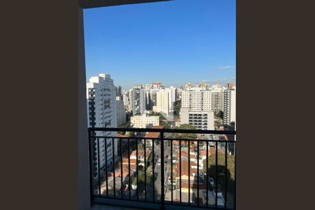 Apartamento para alugar com 31m², 1 quarto e sem vaga Apartamento para alugar com 31m², 1 quarto e sem vagaÁrea comum - Sala de Jogos