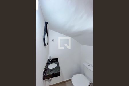 Lavabo de casa de condomínio para alugar com 2 quartos, 60m² em Vila Carlos de Campos, São Paulo
