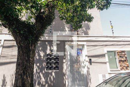 Casa de condomínio para alugar com 60m², 2 quartos e 1 vaga Casa de condomínio para alugar com 60m², 2 quartos e 1 vagaFachada