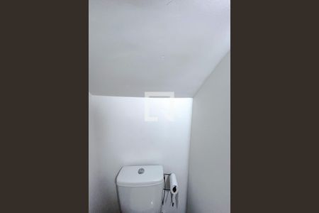Lavabo de casa de condomínio para alugar com 2 quartos, 60m² em Vila Carlos de Campos, São Paulo