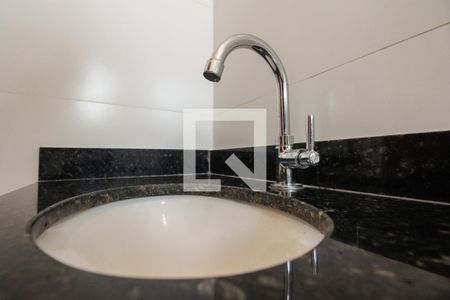 Casa de condomínio para alugar com 60m², 2 quartos e 1 vaga Casa de condomínio para alugar com 60m², 2 quartos e 1 vagaBanheiro