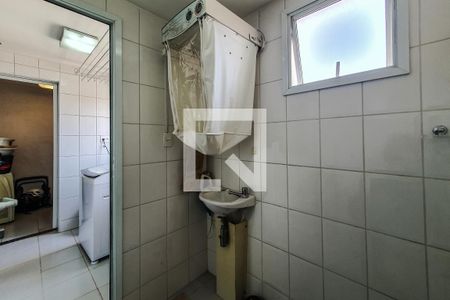 Apartamento para alugar com 100m², 3 quartos e 2 vagas Apartamento para alugar com 100m², 3 quartos e 2 vagasBanheiro de serviço