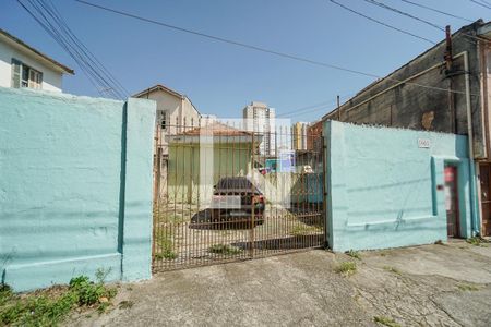 Casa de condomínio à venda com 335m², 1 quarto e 1 vaga Casa de condomínio à venda com 335m², 1 quarto e 1 vagaFachada