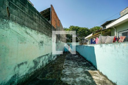 Casa de condomínio à venda com 335m², 1 quarto e 1 vaga Casa de condomínio à venda com 335m², 1 quarto e 1 vagaEntrada