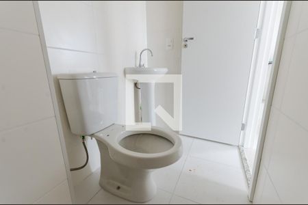 Apartamento para alugar com 37m², 2 quartos e sem vagaBanheiro