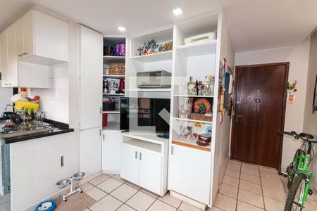 Sala / Cozinha de apartamento para alugar com 1 quarto, 52m² em Setor Sudoeste, Brasília