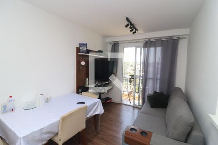 Sala de TV de apartamento para alugar com 2 quartos, 48m² em Penha de França, São Paulo