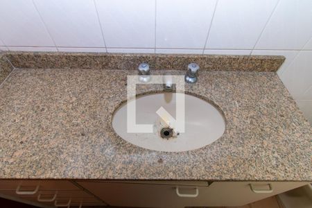 Casa à venda com 161m², 3 quartos e 6 vagasBanheiro 2