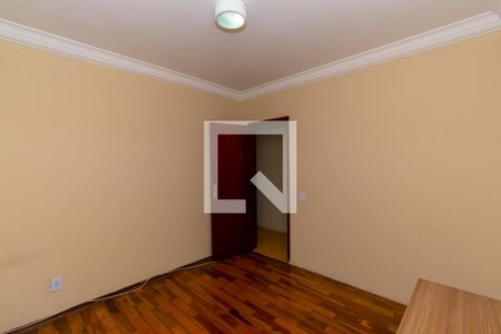 Casa à venda com 161m², 3 quartos e 6 vagasQuarto 2