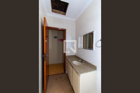 Casa à venda com 161m², 3 quartos e 6 vagasBanheiro 2