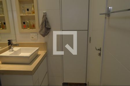 Apartamento à venda com 69m², 2 quartos e 1 vagaBanheiro da Suíte